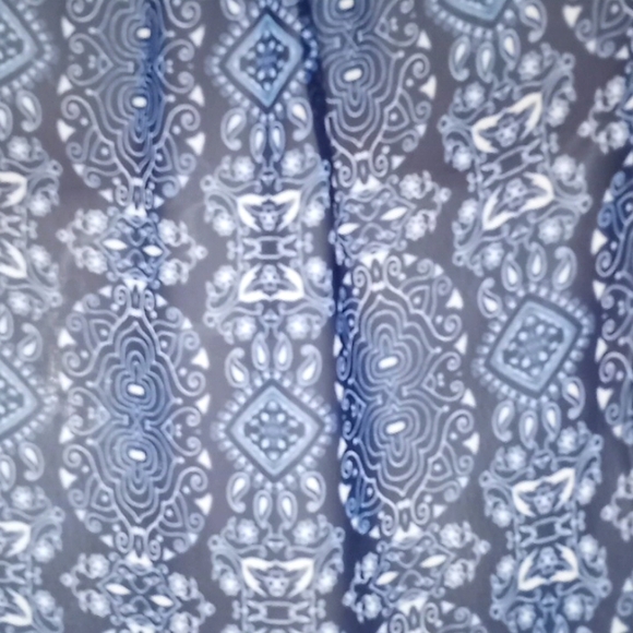 Liz Claiborne Cap Sleeve  Printed Sheer Blouse -#0121 - Picture 7 of 12